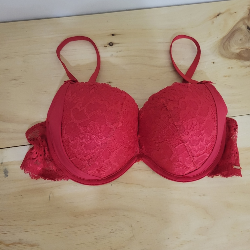 La vie en rose red lace push up bra 36C